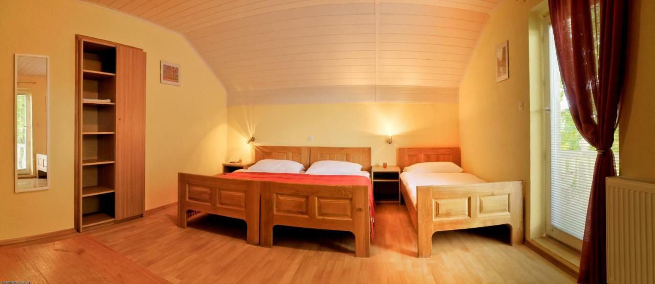 Ranch Terra Hotel Irinovac Exterior foto